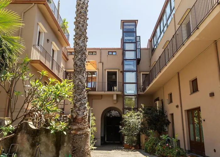 Exclusive Delightful Home - Sauna, Gym, Heated Saltwater Pool, Parking - Near Etna E Taormina